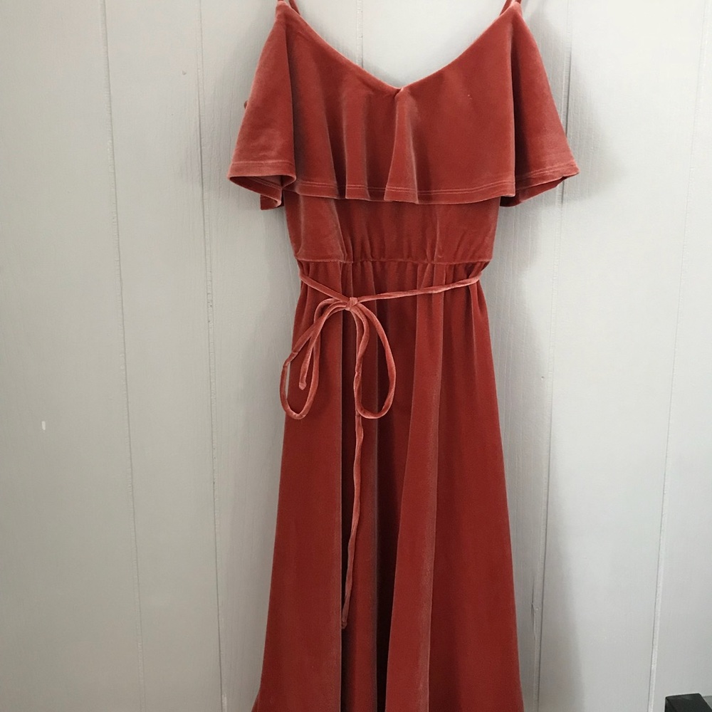 Velvet ruffle midi dress (b2)